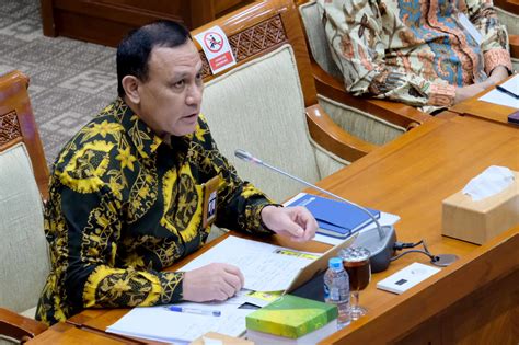 Siapkan Keppres Jokowi Berhentikan Sementara Firli Bahuri TrenAsia