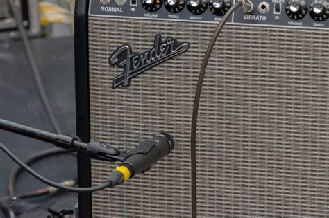 The 5 Best Microphones For Recording Electric Guitar Amps