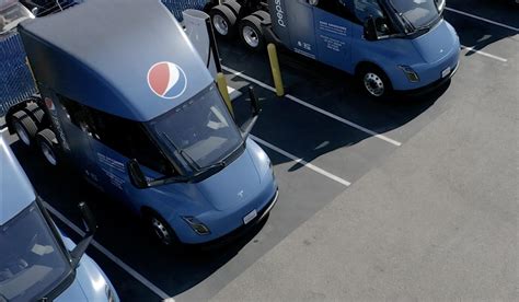 Pepsi Tesla Semi Truck Drives 1076 Mile in One Day to Show Off | NextBigFuture.com