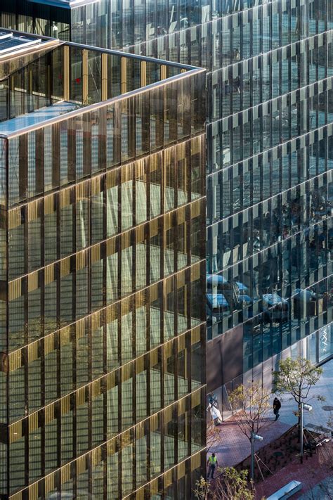 LUXA building
