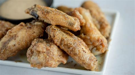 Lemon-Pepper Chicken Wings Recipe