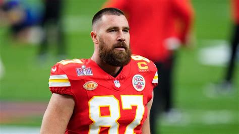 A frustrated Travis Kelce bumps Andy Reid, knocks the 65-year-old ...