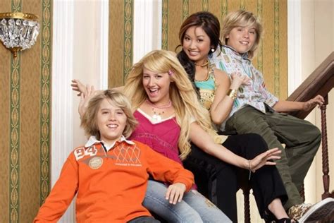 Como Está O Elenco De Zack And Cody Gêmeos Em Ação Em 2023 Minha Série