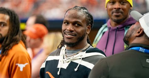 Former NFL RB Jamaal Charles Talks Depression Suicidal Thoughts After