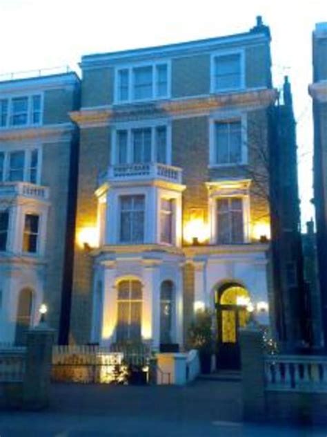 Chelsea House Hotel in London, England - Book Budget Hotels with ...