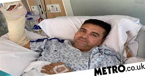 Buddy Valastro Accident Cake Boss Impales Hand In Bowling Pinsetter