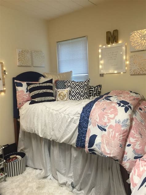 Navy Pink White With Gold Accents For A Clean Yet Cozy And Calm Feel