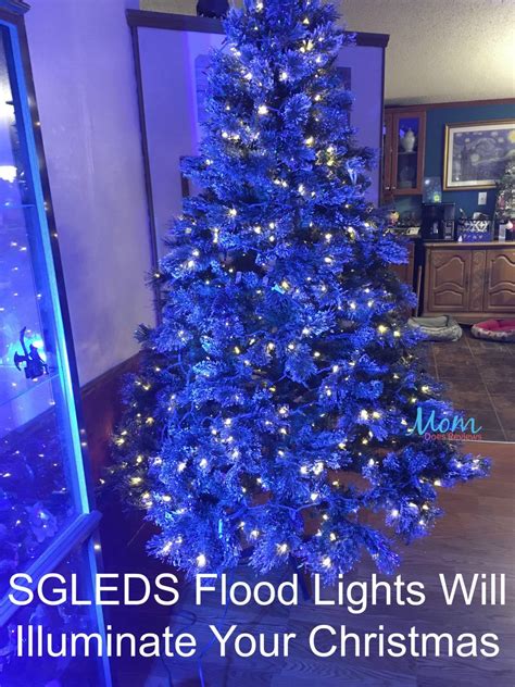 Sgleds Flood Lights Will Illuminate Your Christmas Megachristmas19