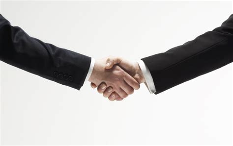 The Upside Of A Wimpy Handshake The New York Times