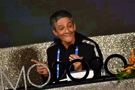 Fiorello Canter Un Brano A Sanremo Io Vestito Da Maria De Filippi Ci