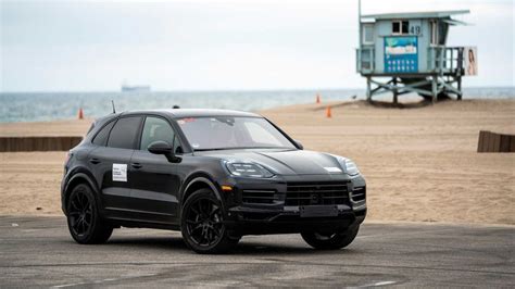 Porche Cayenne Ev Macan