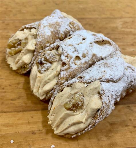Cannoli Pumpkin Angelos Italian Bakery And Market