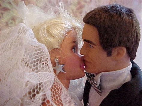 Barbie Kiss Bing Images Barbie Bride Barbie Wedding Barbie