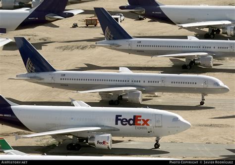 Aircraft Photo Of N575UA Boeing 757 222 United Airlines