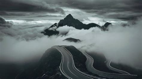 Premium Photo Cloudy Mountains And Highways Landscape