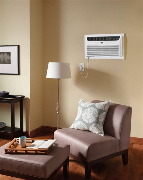 Frigidaire Ffta0833u1 8 000 Btu Room Air Conditioner With Effortless™ Remote Temperature Control