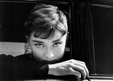 [44+] Audrey Hepburn Wallpapers HD | WallpaperSafari