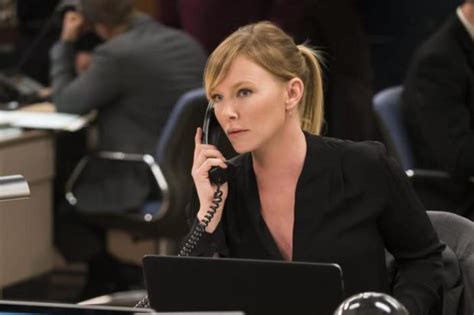 La ley y el orden SVU por qué Kelli Giddish Amanda Rollins dejó Law