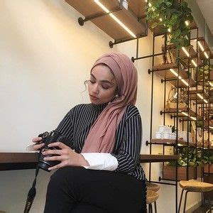 Begum Sham Instagram Photos And Videos Hijab Fashion Head Scarf