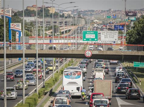 Od danas važe nova pravila i nove table na auto putu kroz Beograd 192