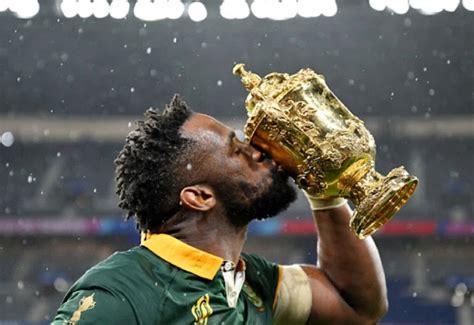 Flashback On This Day Siya Kolisi Lifted The Webb Ellis Cup In Paris