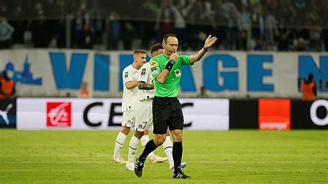 OM Clermont OM Thomas Léonard sera au sifflet de la rencontre