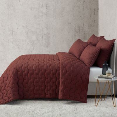 O O By Olivia Oliver Lofty Stitch King Quilt In Wine King Quilt