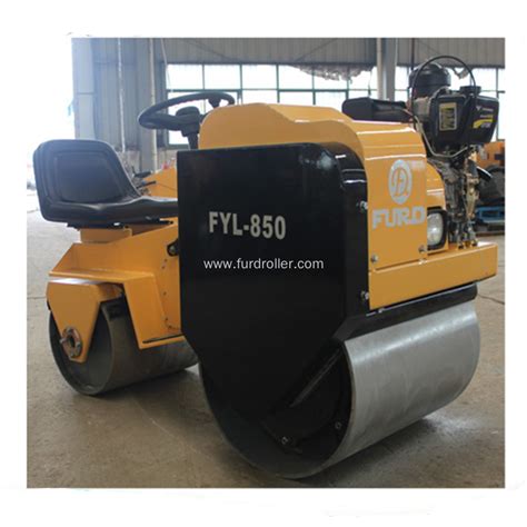 Mini Soil Compactor Asphalt Vibratory Road Roller China Manufacturer