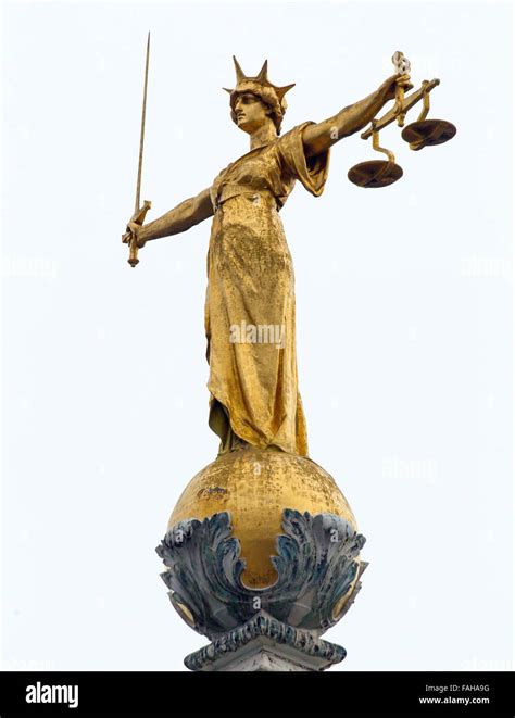 Lady Justice Statue At The Central Criminal Court Old Bailey London