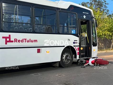 Una Mujer Muere Tras Ser Chocada Por Un Colectivo De La Redtulum El Zonda