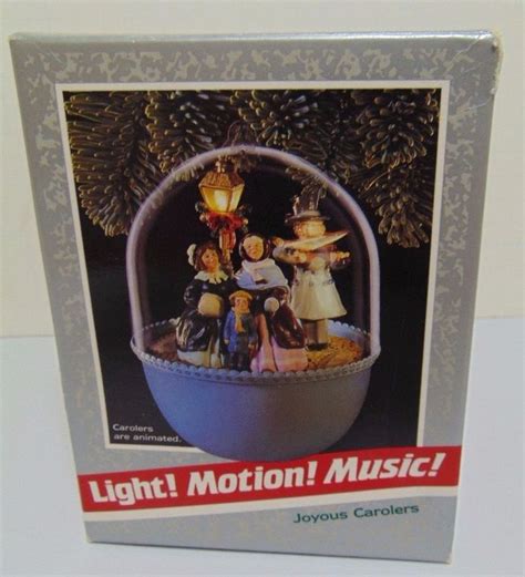 1989 Hallmark Keepsake Magic Ornament Light Motion Music Joyous Caroler