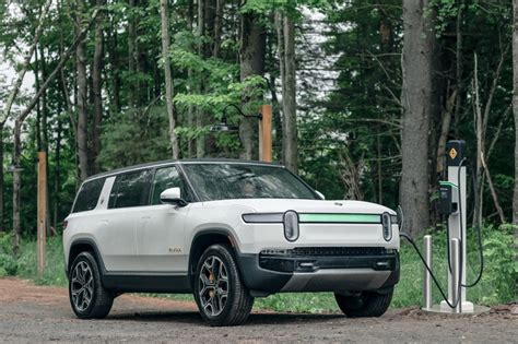 Dual Motor Rivian R S R T Rated At Up To Miles Of Epa Range