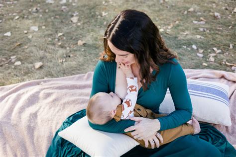 Breastfeeding Photography To Commemorate Early Motherhood