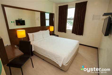 Go Hotels Bacolod The Queen Room At The Go Hotels Bacolod Oyster