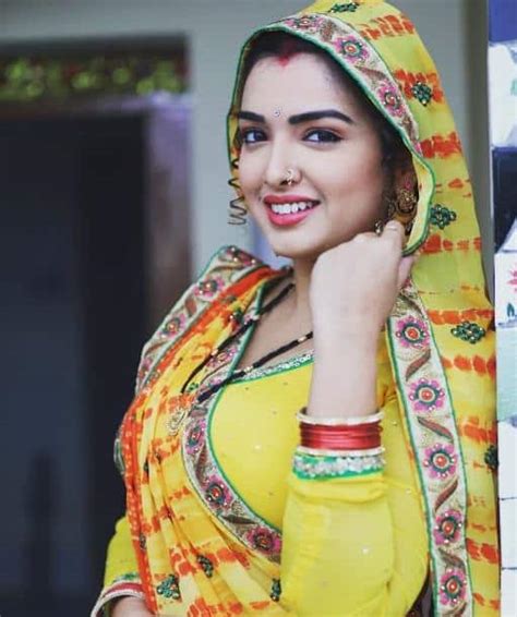 Bhojpuri Actress Amrapali Dubey In Saree Traditional Look Photos Are Going Viral Amrapali