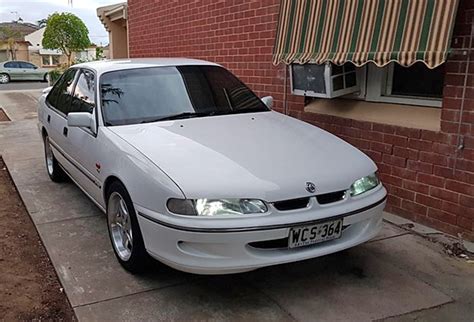 holden  commodore  todays tempter