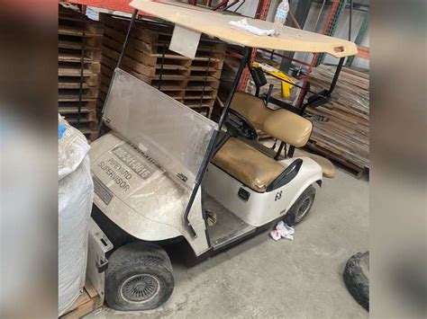 Ez-Go Electric Golf Cart w/ Charger, needs batteries - ELCO Auctions