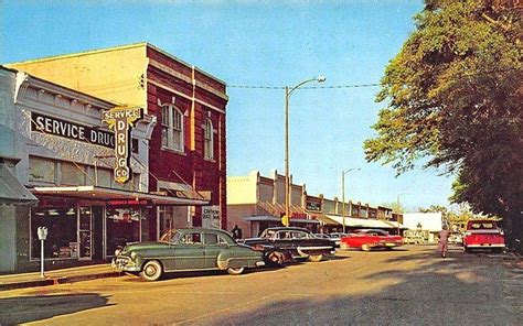 Historic Downtown DeFuniak Springs – Main Street DeFuniak Springs