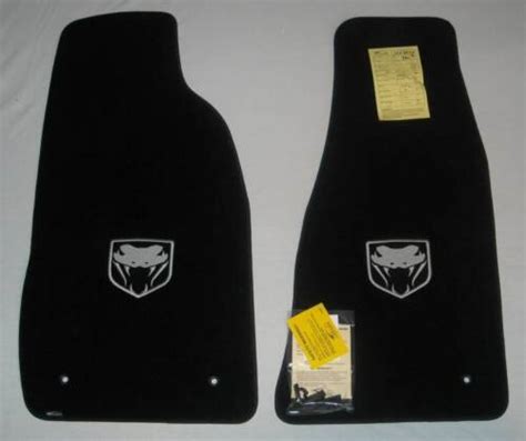 Lloyd VELOURTEX Black FLOOR MATS Silver Fangs Logo 2003 2006 Dodge