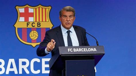 Barcelona Pr Sident Joan Laporta Best Tigt Transfers Von Zwei Spielern