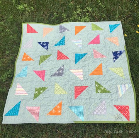 Anja Quilts TGIFF Fllying Confetti Quilt 2