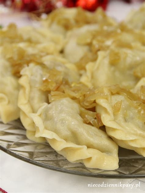 Pierogi Z Kapust I Grzybami Wigilijne Pierogi Przepis