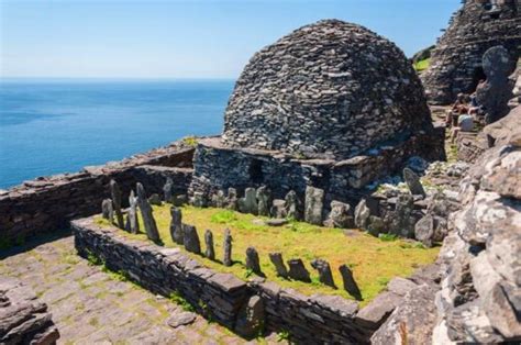 The Best Ancient Sites In Ireland (10 Historic Irish Attractions Not To Miss)