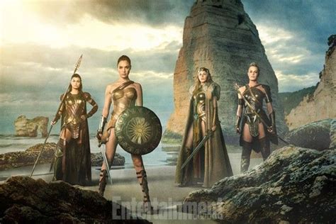 Wonder Woman Movie Cast Image Reveals Robin Wright