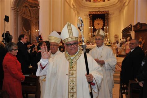 Il Vescovo Rumeo Visita I Nove Vicariati Della Diocesi Diocesi Di Noto