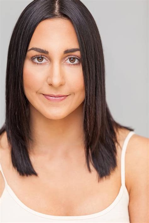 4 Hot Sexy Lonni Olsen Bikini Pics