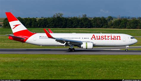 Oe Lay Austrian Airlines Boeing Z Er Wl Photo By Petr Simacek