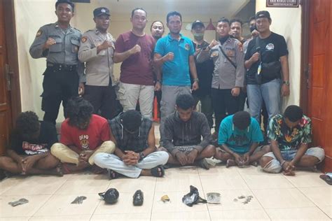 Enam Penumpang KM Labobar Diciduk Kedapatan Bawa Ganja RMOLPAPUA ID