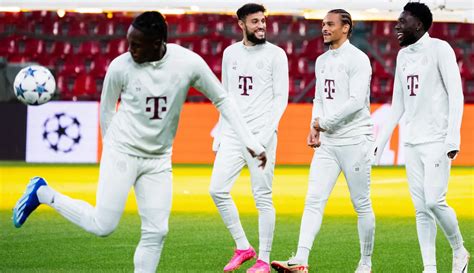 Latihan Bayern Munchen Sebelum Tandang Ke Markas FC Copenhagen Foto