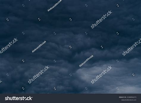 Rain Clouds Background Clouds Turn Dark Stock Photo 2190856273 ...